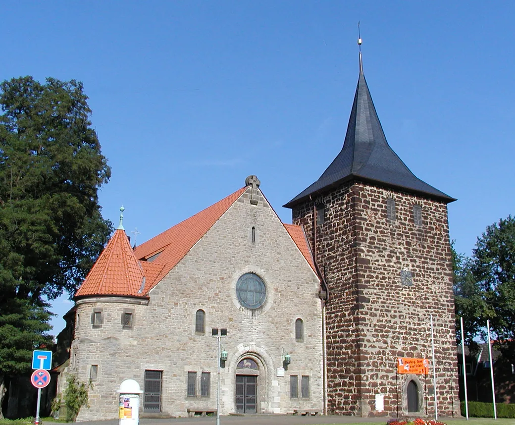 Haushaltshilfe und Alltagshilfe in Hannover-Bothfeld – die historische St.-Nicolai-Kirche