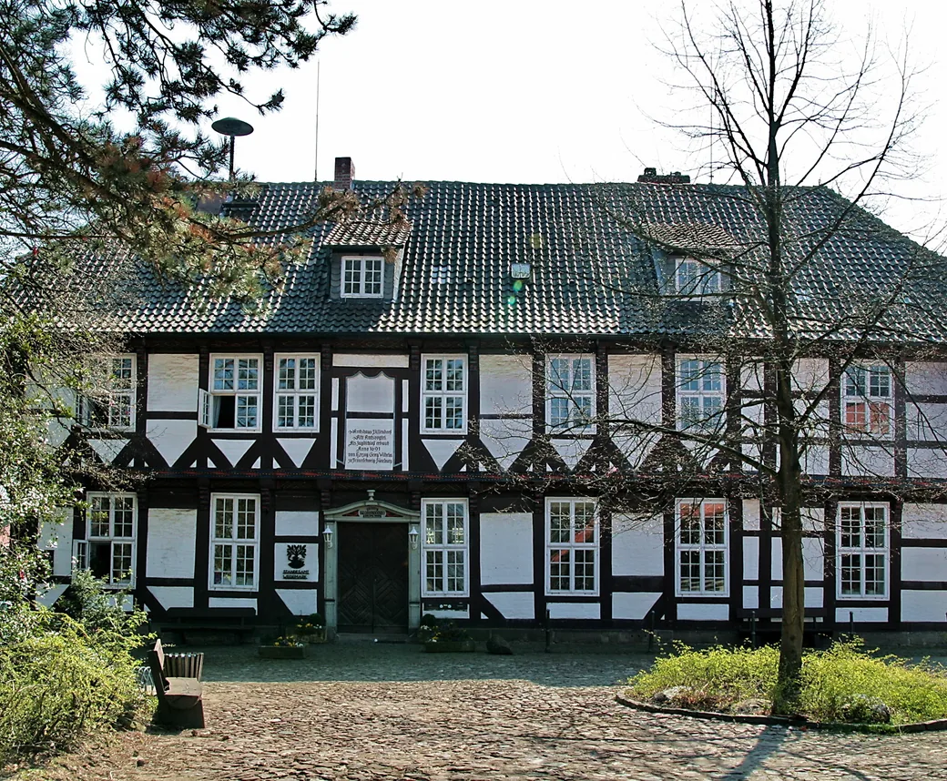 Haushaltshilfe und Alltagshilfe in Wedemark – das Amtshaus in Bissendorf